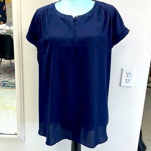 Maurices Nave short sleeved top. Size 1 (1X or a plus size 16